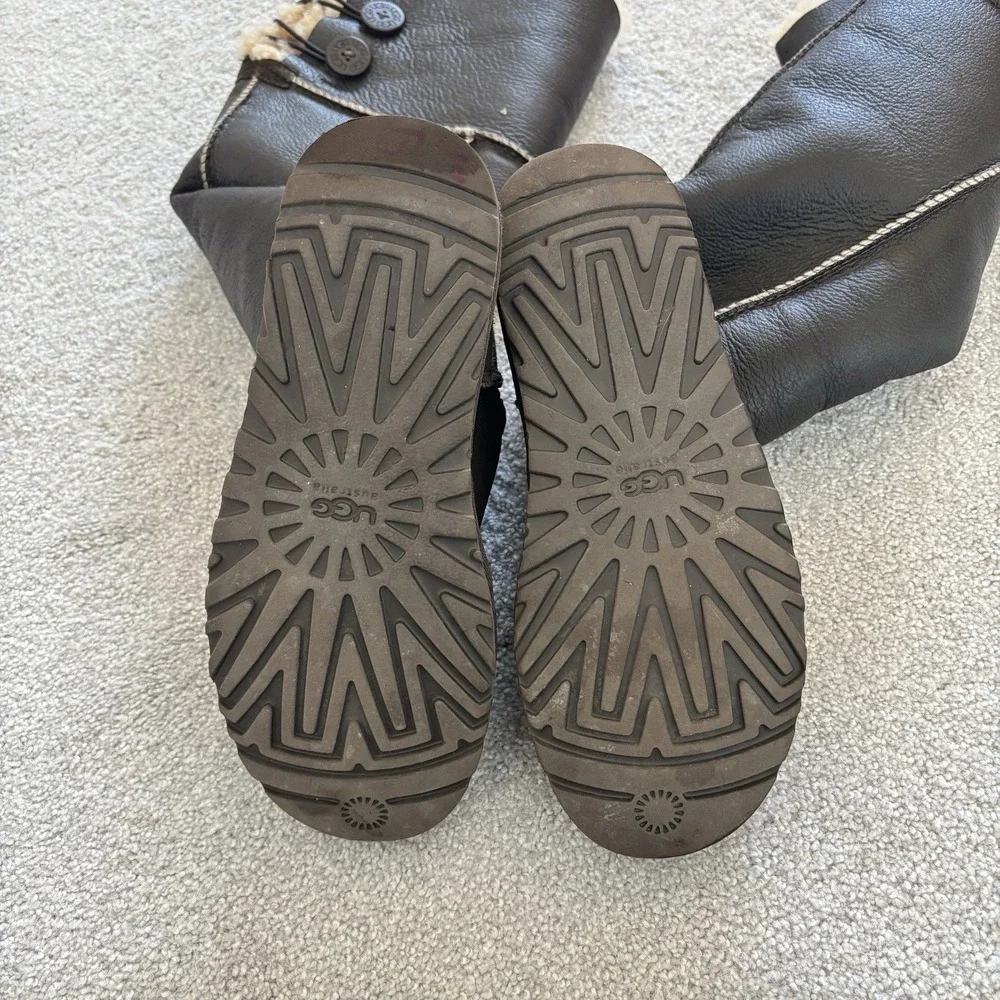 UGG Bailey Button Over the Knee Boots Bomber Brown‎ Leather Eva Shearling Size 7